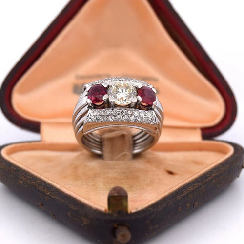 Bague 54 Bague vintage en or blanc 18 carats avec diamants et rubis 58 Facettes