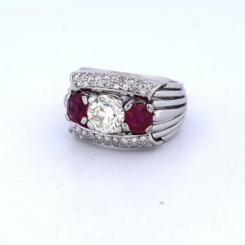 Bague 54 Bague vintage en or blanc 18 carats avec diamants et rubis 58 Facettes