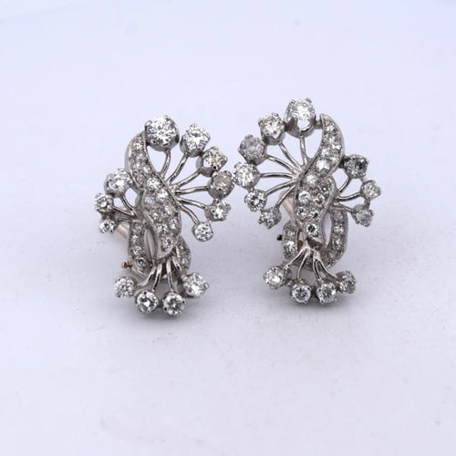 Boucles d'oreilles Boucles d'oreilles en platine avec fermoirs en or jaune et diamants 58 Facettes