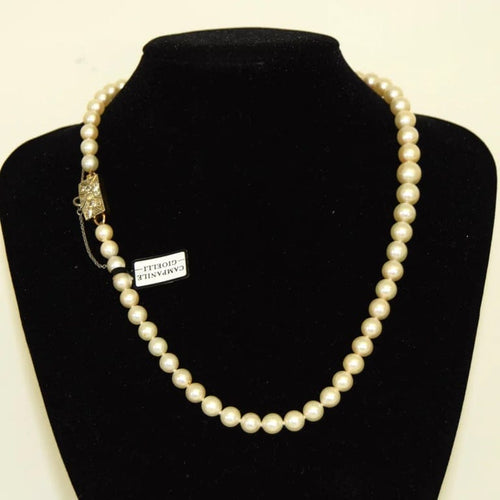 Collier Collier vintage de perles avec fermoir en or jaune 18 carats et diamants 58 Facettes