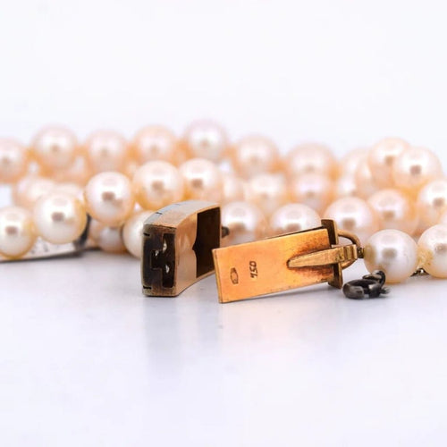 Collier Collier vintage de perles avec fermoir en or jaune 18 carats et diamants 58 Facettes