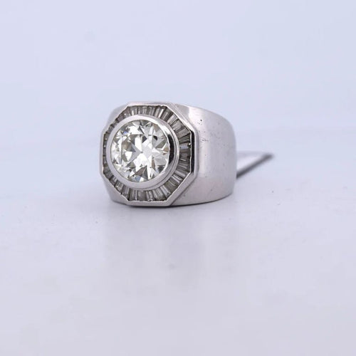 Bague 44 Bague vintage en or blanc 18 carats avec diamants 58 Facettes