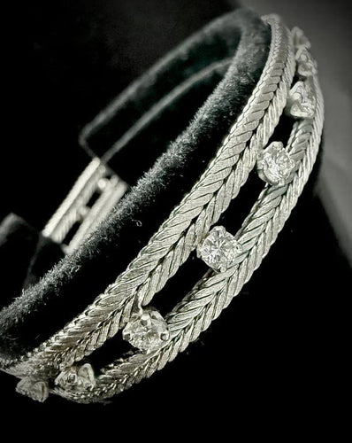 Bracelet Bracelet en or blanc 18 carats serti de diamants brillants 3 ct 58 Facettes