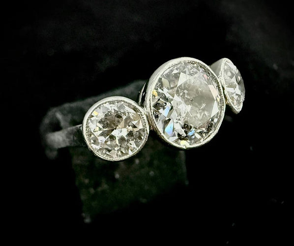 Bague 59 Bague Art nouveau sertie de diamants taille ancienne en or blanc 18 carats 58 Facettes
