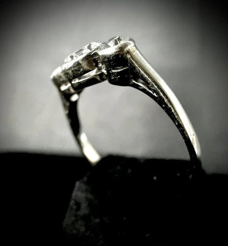 Bague 60 Bague ancienne en or blanc 18 carats avec diamants 1 ct 58 Facettes