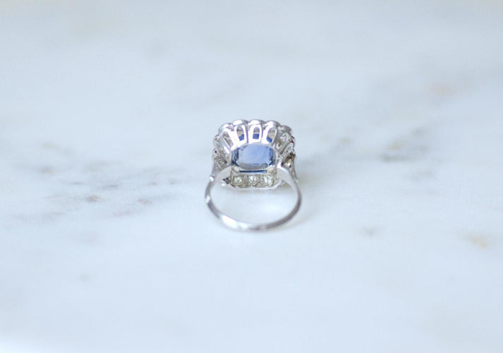 Bague Art Déco - Bague marguerite en or blanc saphir de Ceylan et diamants 58 Facettes