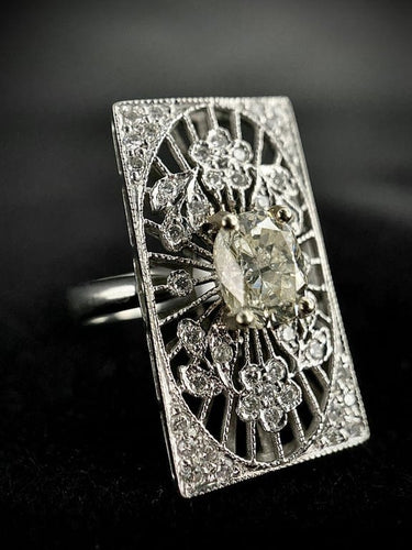 Bague 54 Bague rectangulaire en platine sertie de diamants 58 Facettes