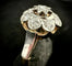 Bague 52.5 Bague en or blanc et jaune 18 carats sertie de diamants 58 Facettes