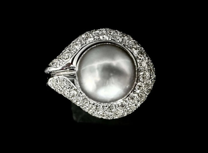 Bague 53.5 Bague en or blanc 18 carats sertie d’une perle grise et de diamants 58 Facettes