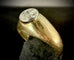 Bague 58 Bague jonc sertie d’un diamant en or jaune 18 carats 58 Facettes