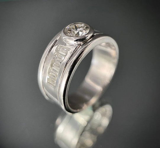 Bague 54 Bague en or blanc 18 carats sertie de diamants 58 Facettes
