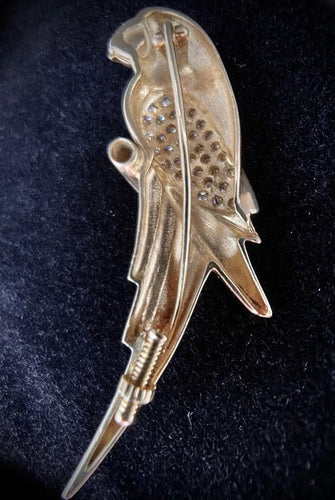 Broche Broche perroquet en or jaune 18 carats sertie de diamants 58 Facettes