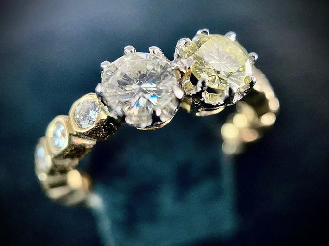 Bague 59 Bague jonquille en or 18 carats avec diamants 58 Facettes