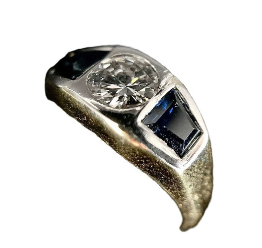 Bague 55 Bague sertie de diamants et saphirs en or blanc 18 carats 58 Facettes