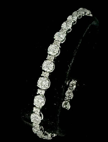 Bracelet Bracelet rivière en or blanc 14 carats et diamants 8,60 ct 58 Facettes