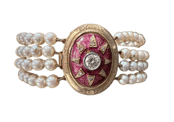 Bracelet Bracelet XIXe siècle en or jaune 18 carats, émail rouge et diamants 58 Facettes
