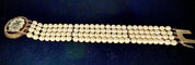 Bracelet Bracelet XIXe siècle en or jaune 18 carats, émail rouge et diamants 58 Facettes