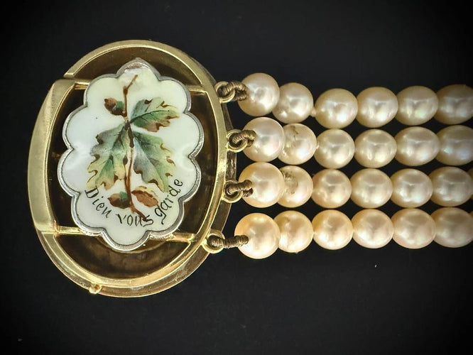 Bracelet Bracelet XIXe siècle en or jaune 18 carats, émail rouge et diamants 58 Facettes