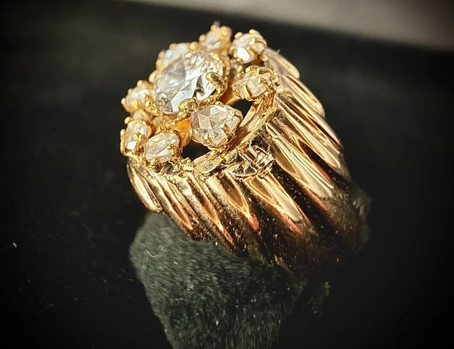 Bague 54.5 Bague en or jaune 18 carats sertie de diamants 58 Facettes