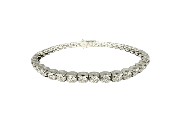 Bracelet Bracelet rivière en or blanc 18 carats et diamants 7,50 ct 58 Facettes