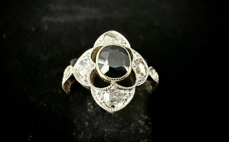 Bague 50 Bague Art nouveau sertie d’un saphir et diamants en or jaune 58 Facettes