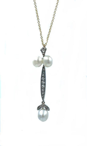 Pendentif Pendentif XIXe siècle en or jaune, platine, perles fines et diamants 58 Facettes
