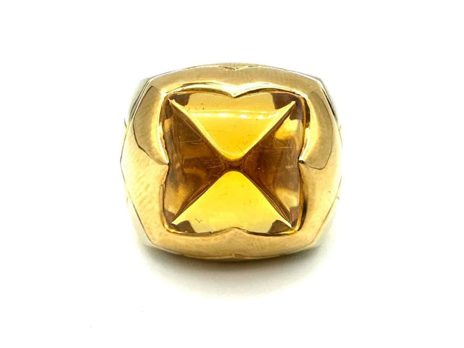 Bague 52 BVLGARI Pyramide - Bague en or jaune et blanc 18K avec citrine 58 Facettes