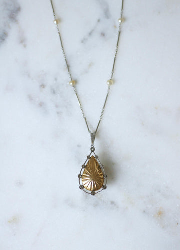 Collier Collier Art déco pendentif goutte en platine, or jaune 18k, perle mabé et diamants 58 Facettes