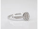 Bague 54 Bague d’entourage en or blanc 14 carats avec diamant 58 Facettes 2004
