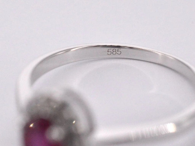 Bague 54 Bague entourage en or blanc 14 carats avec diamants et rubis 58 Facettes 2011