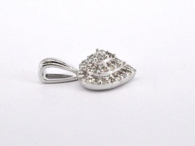 Pendentif Pendentif cœur en or blanc 14 carats avec diamants 58 Facettes 2078