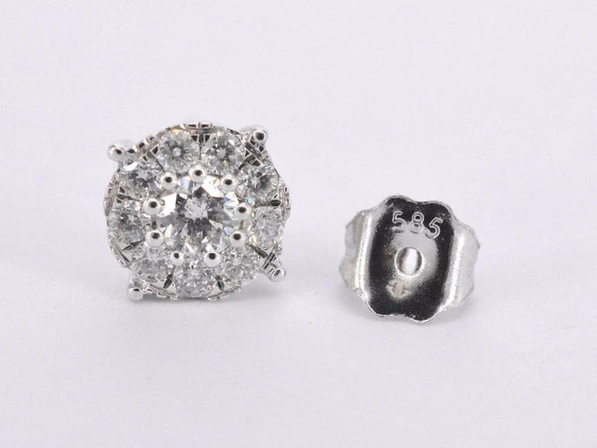 Boucles d'oreilles Boucles d'oreilles en or blanc 14 carats avec diamants taille brillant 58 Facettes 2075