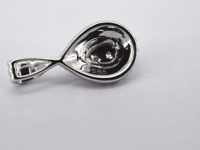 Pendentif Pendentif goutte en or blanc et diamants 58 Facettes 2077