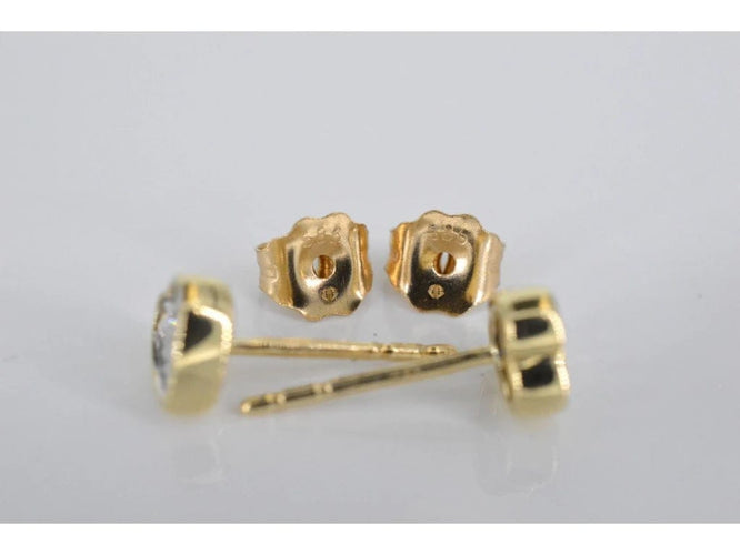 Boucles d'oreilles Boucles d'oreilles en or 14 carats avec diamant taille brillant cœur 58 Facettes 2099