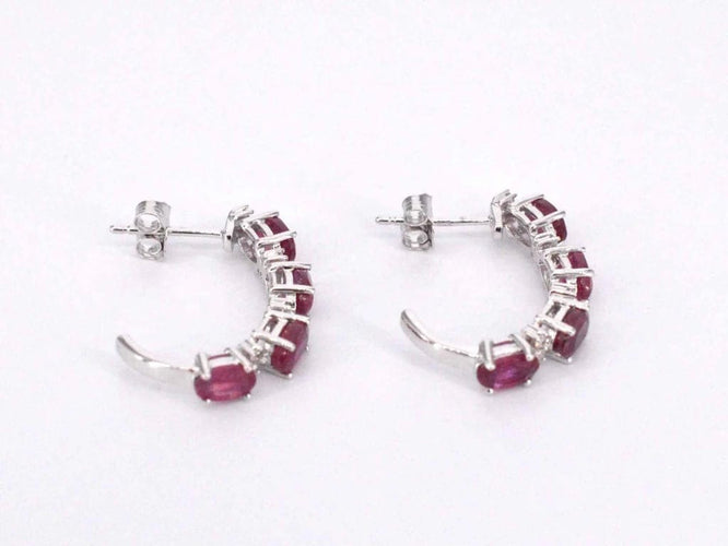 Boucles d'oreilles Boucles d'oreilles en or blanc 14 carats avec diamants et rubis 58 Facettes 2132