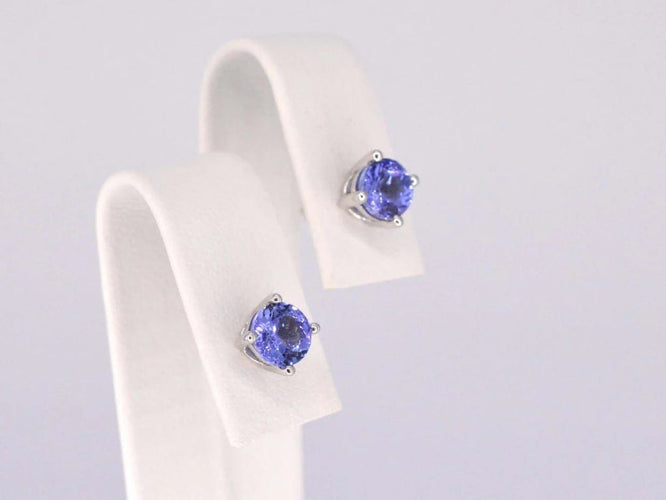 Boucles d'oreilles Boucles d’oreilles en or blanc 14 carats avec tanzanite 58 Facettes 2198
