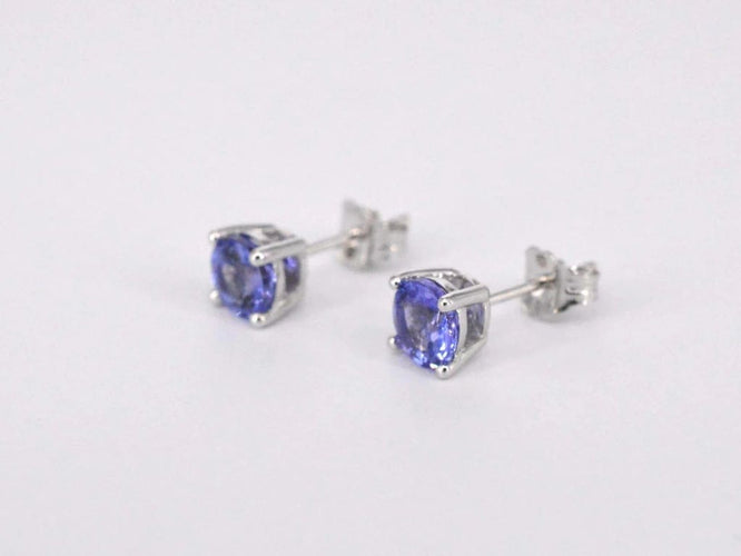 Boucles d'oreilles Boucles d’oreilles en or blanc 14 carats avec tanzanite 58 Facettes 2198