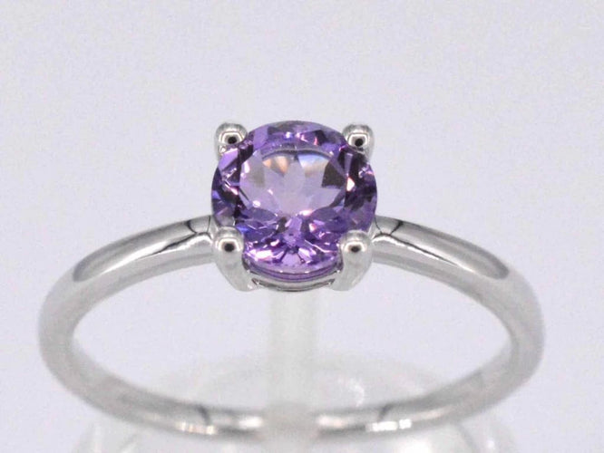 Bague 54 Bague en or blanc 14 carats avec améthyste 58 Facettes 2194