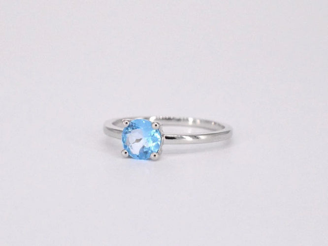 Bague 54 Bague en or blanc 14 carats avec topaze taille brillant 58 Facettes 2203