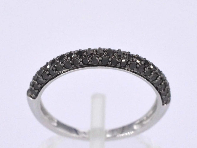 Bague 54 Bague en or blanc 14 carats avec diamants noirs taille brillant 58 Facettes 2225