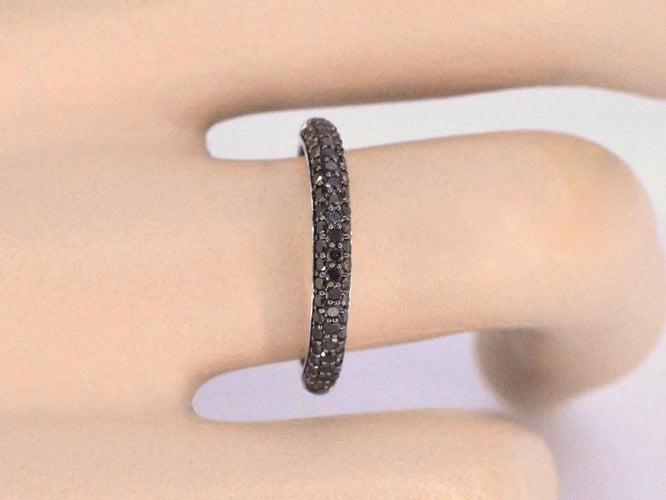 Bague 54 Bague en or blanc 14 carats avec diamants noirs taille brillant 58 Facettes 2225
