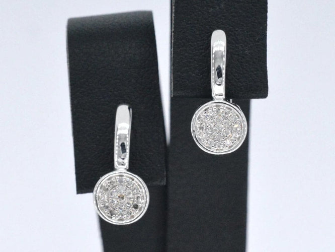 Boucles d'oreilles Boucles d’oreilles en or blanc 14 carats avec diamants 58 Facettes 2280