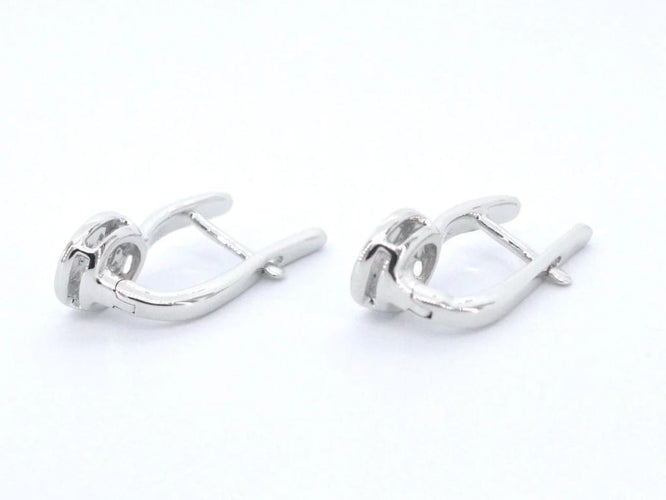 Boucles d'oreilles Boucles d’oreilles en or blanc 14 carats avec diamants 58 Facettes 2280