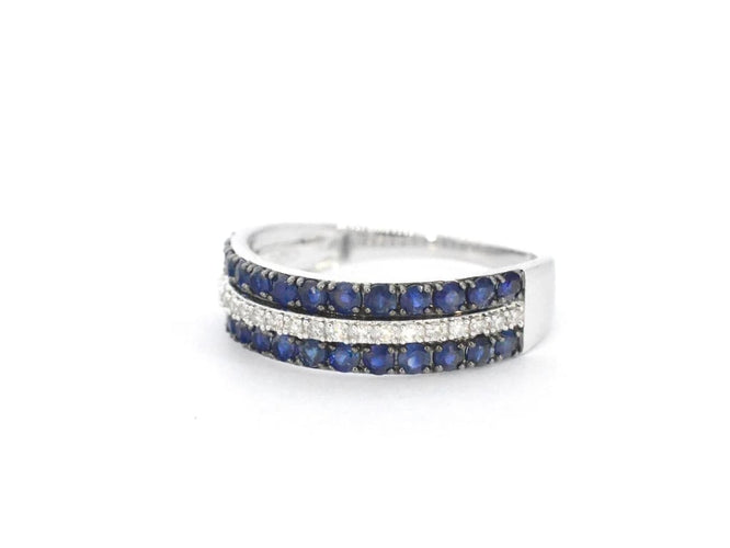 Bague 54 Bague en or blanc 14 carats sertie de diamants et saphir 58 Facettes 2318