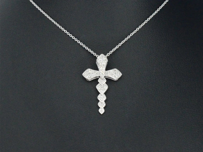 Pendentif Pendentif en or blanc 14 carats avec diamant naturel 58 Facettes 2336