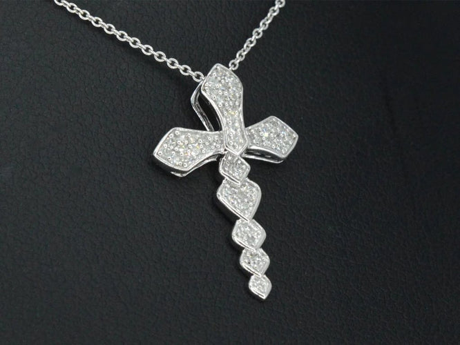 Pendentif Pendentif en or blanc 14 carats avec diamant naturel 58 Facettes 2336