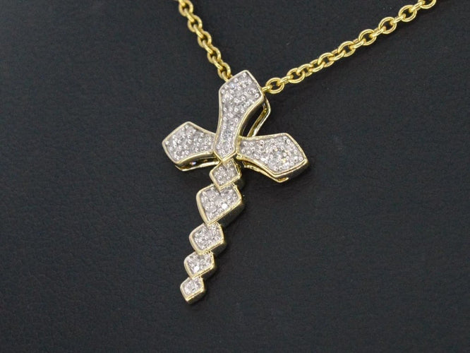 Pendentif Pendentif en or jaune 14 carats avec diamant 58 Facettes 2337