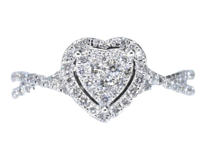Bague 54 Bague entourage cœur en or blanc 14 carats avec diamants 58 Facettes 2034