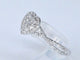 Bague 54 Bague entourage cœur en or blanc 14 carats avec diamants 58 Facettes 2034
