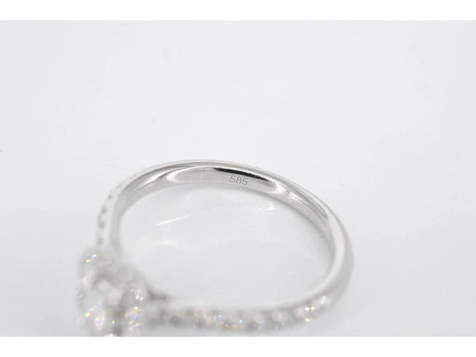Bague 54 Bague entourage en or blanc et diamants 58 Facettes 2086